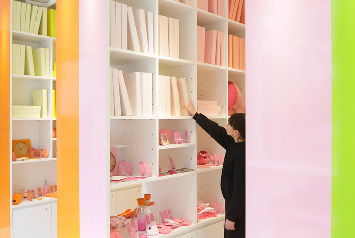 家居品牌店擺架細(xì)節(jié)裝修設(shè)計(jì)案例效果圖