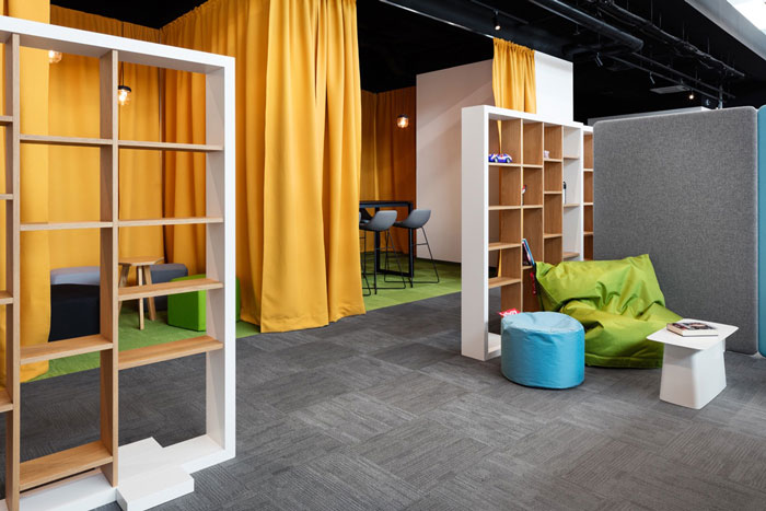 1100平方辦公室洽談區裝修設計效果圖