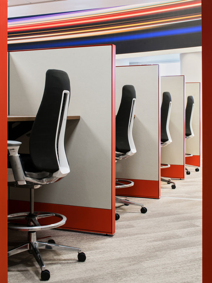 營銷策劃公司辦公室打電話區(qū)域裝修設計效果圖