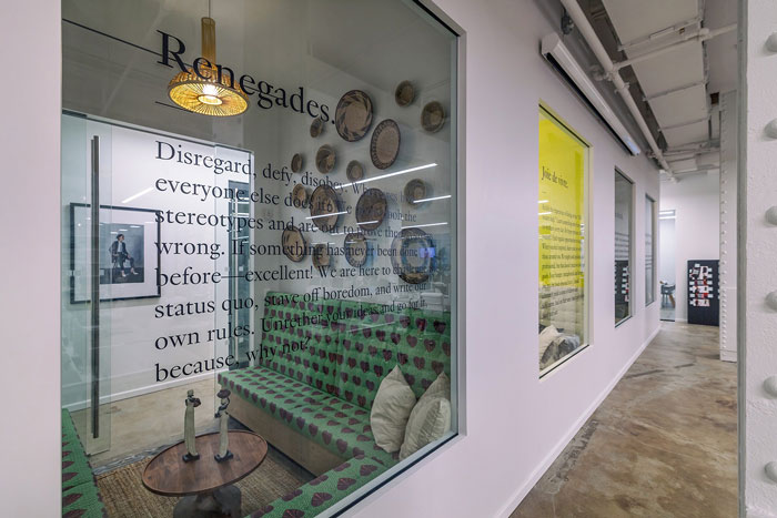 時尚辦公空間過道裝修設(shè)計效果圖