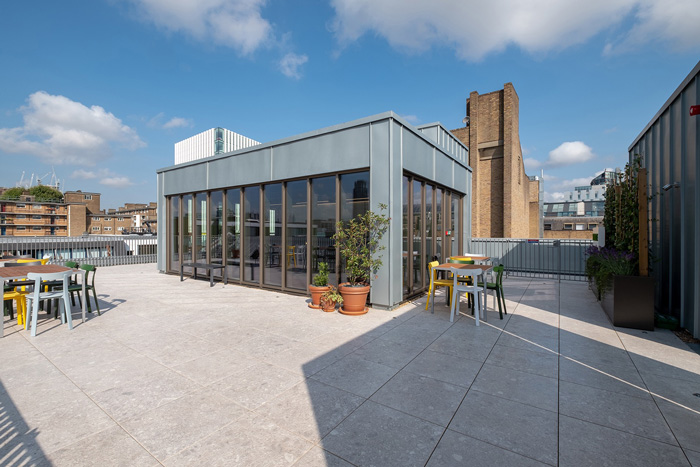 開放式辦公空間陽臺裝修設計效果圖