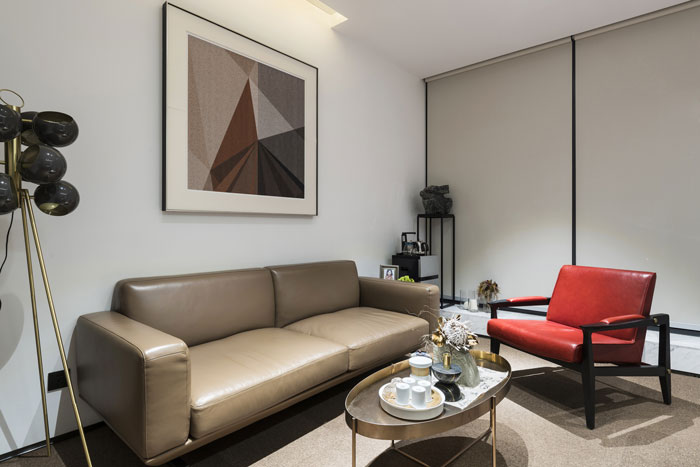 設(shè)計(jì)公司總經(jīng)理辦公室裝修設(shè)計(jì)效果圖